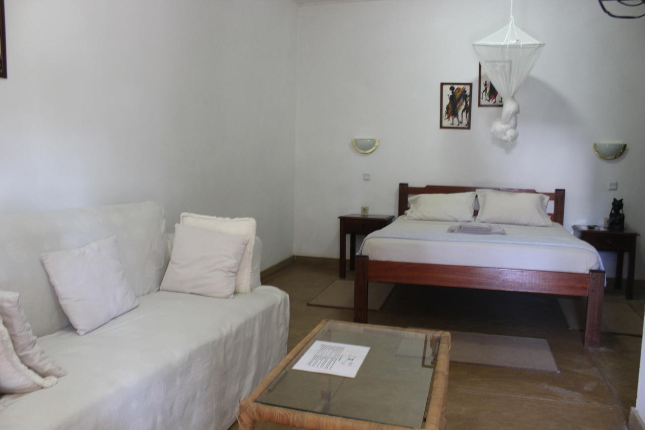 Pensao Residencial Reggio Emilia Hotel Пемба Екстериор снимка